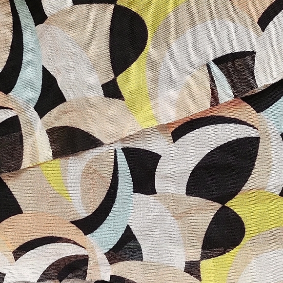 Dana Buchman Graphic Black and Gold Sleeveless Blouse - Picture 4 of 10